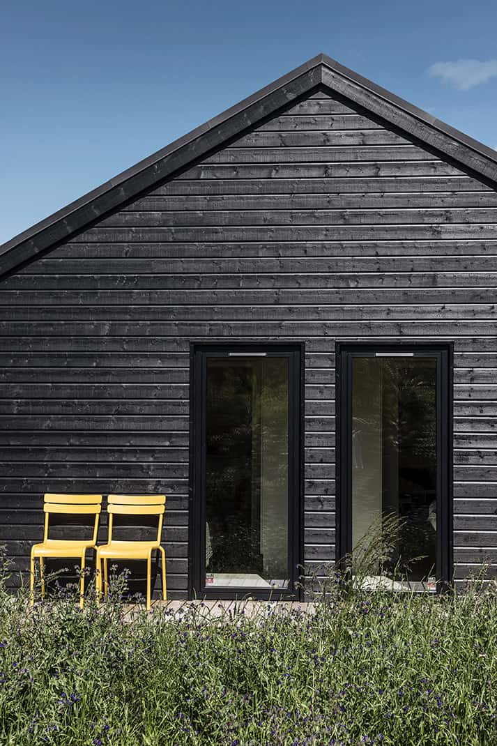 Hyggeligt sommerhus set udefra