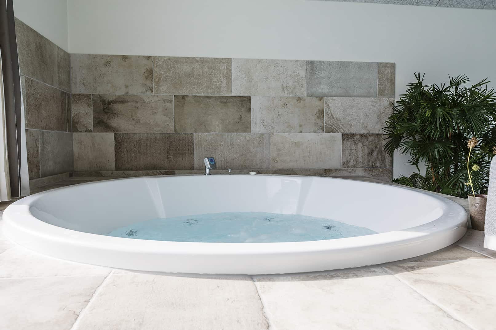 Skanlux Aqua sommerhus med pool og aktivitetsrum