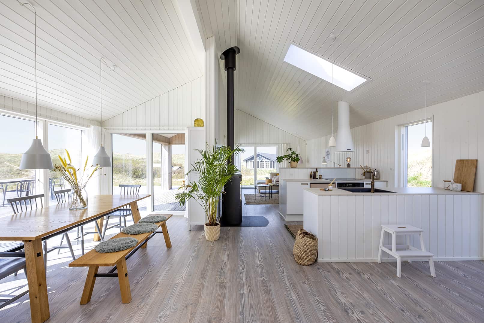 Skanlux Trend sommerhus fyldt. Arkitekttegnet sommerhus