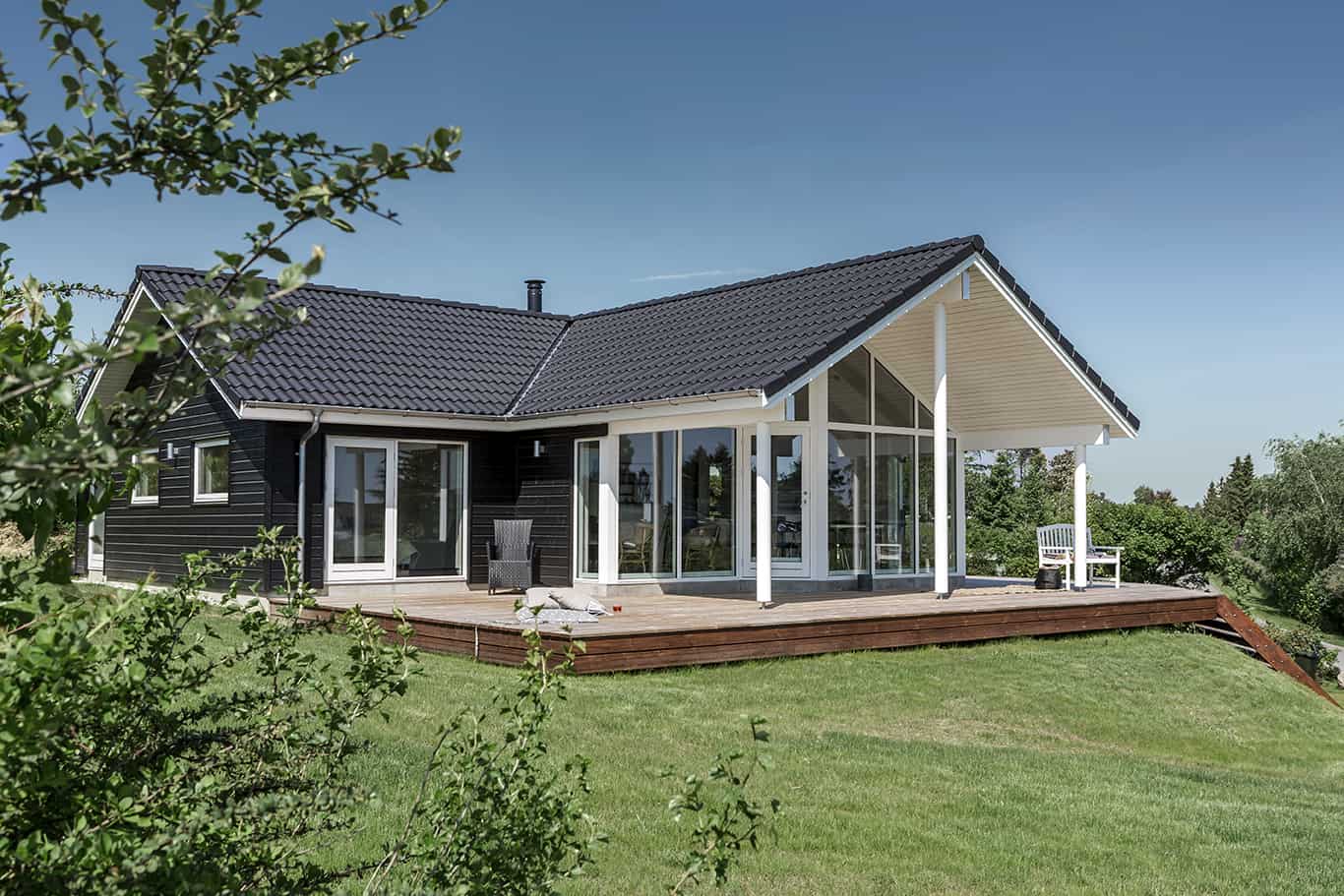 Hyggeligt klassisk sommerhus fra Skanlux. Model Classic.