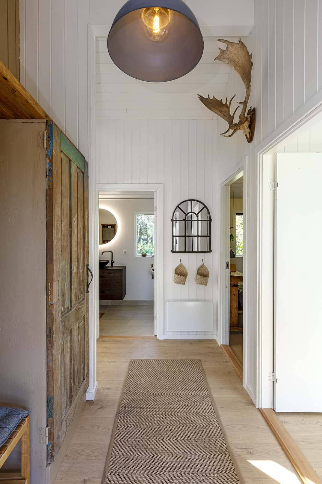 Sommerdrømme TV2. SKanlux Trtend Basic sommerhus. Entre