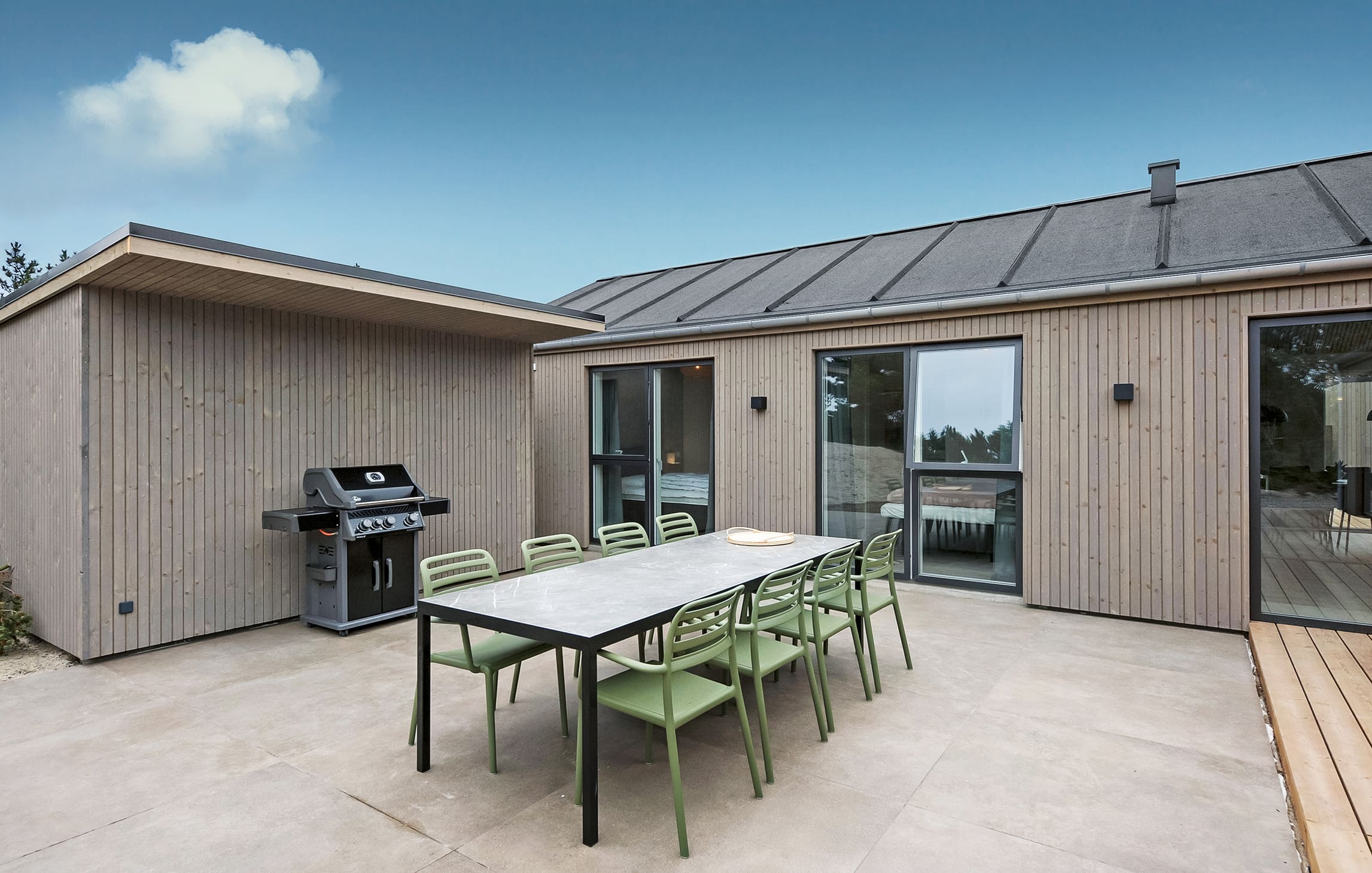 Skanlux Aqua+ luksussommerhus med pool