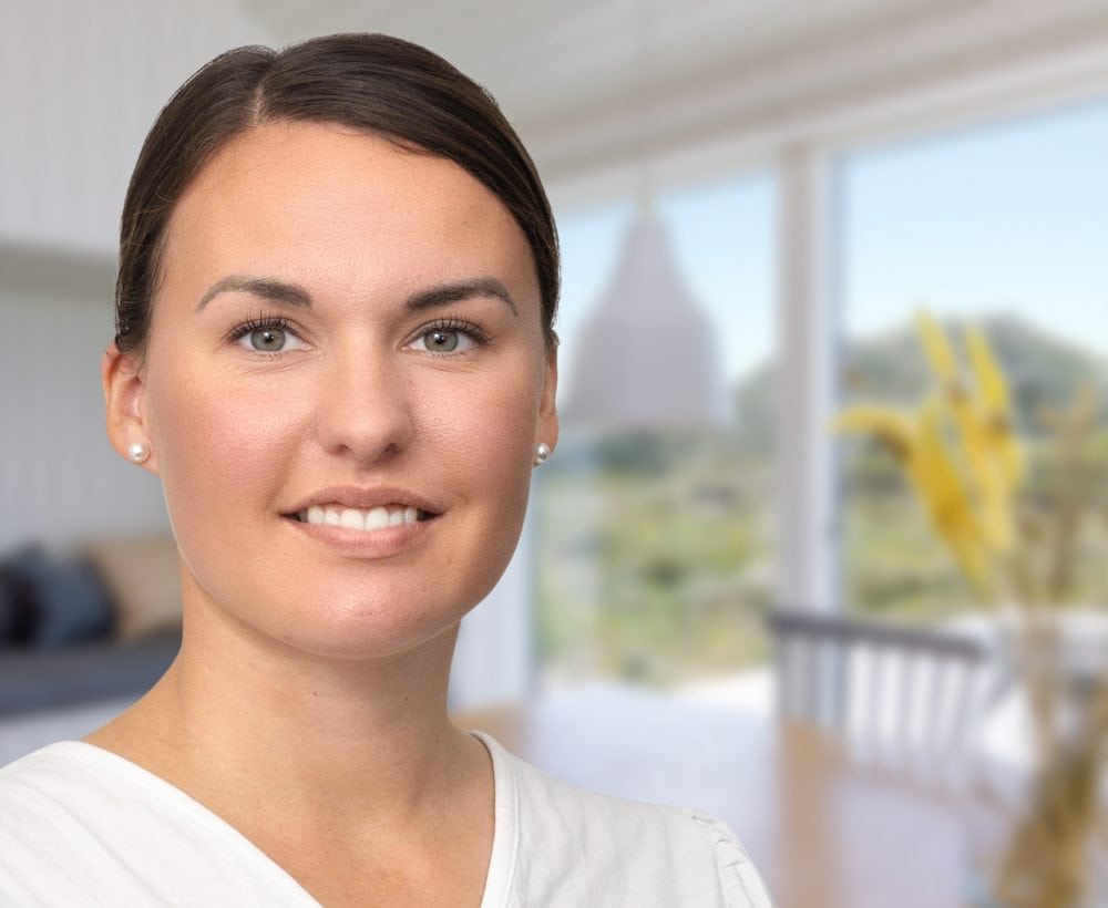 Line Tange Jacobsen portrætfoto - Skanlux Byggefirma