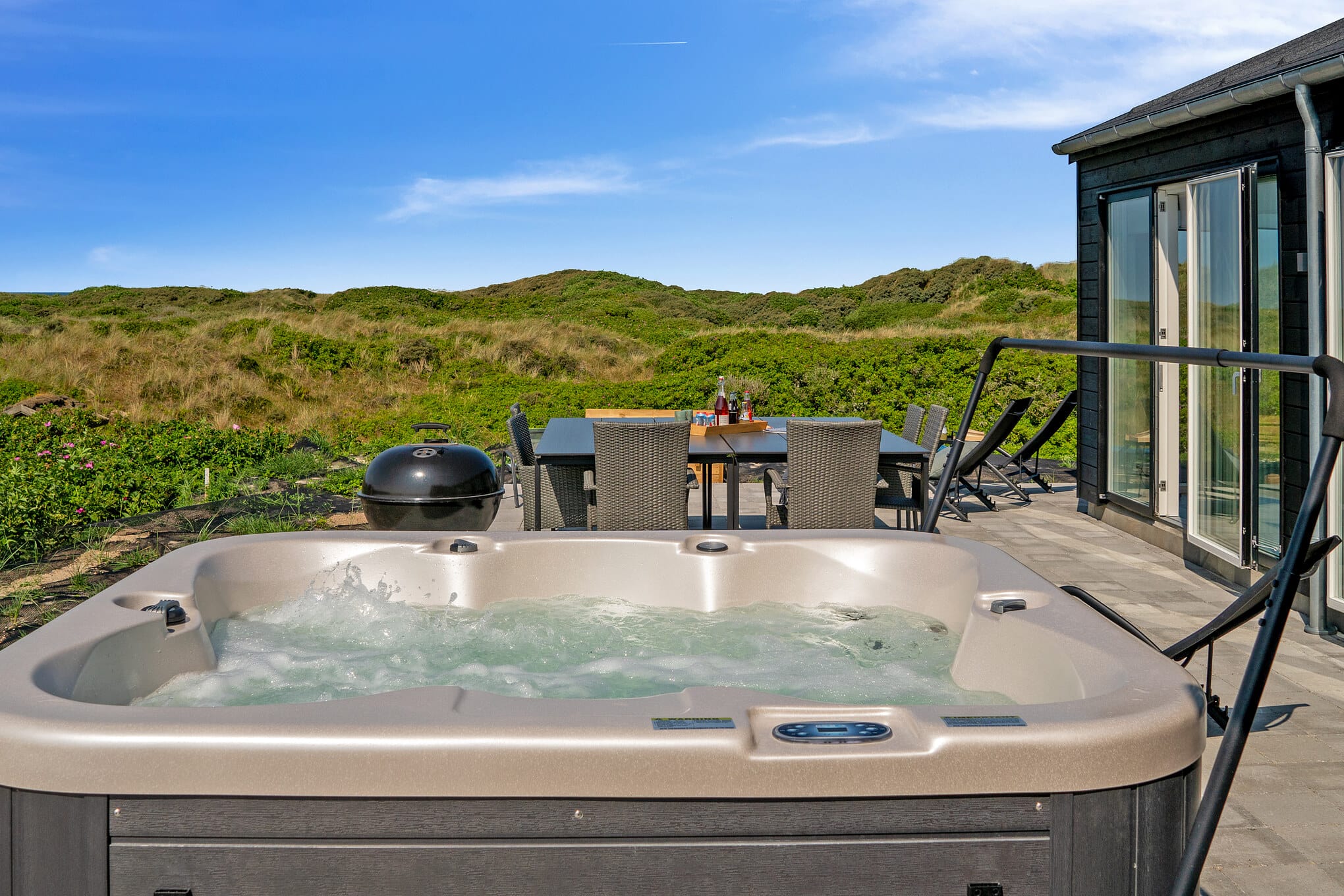 Skanlux Aqua familiesommerhus med pool