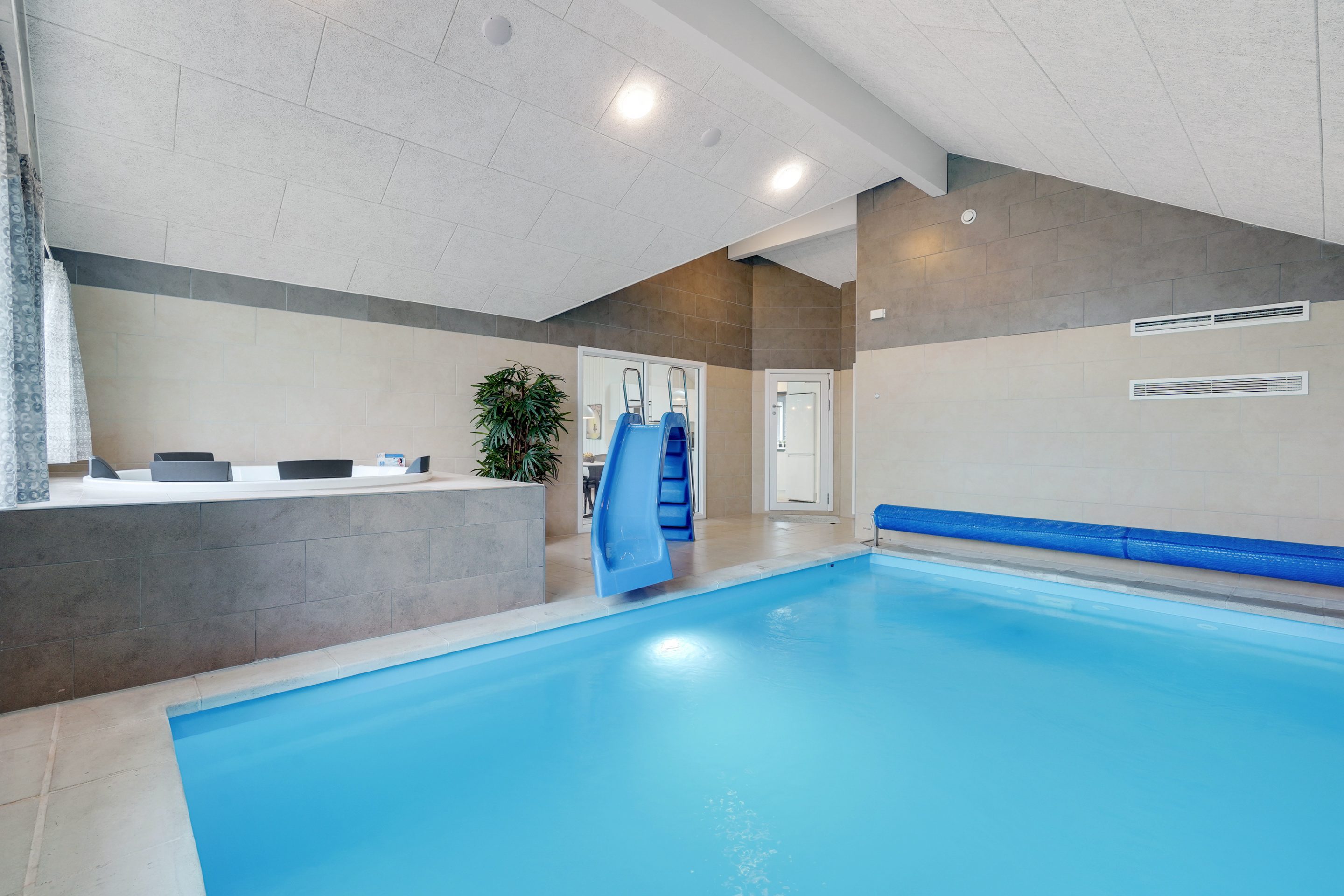 Skanlux Aqua poolsommerhus