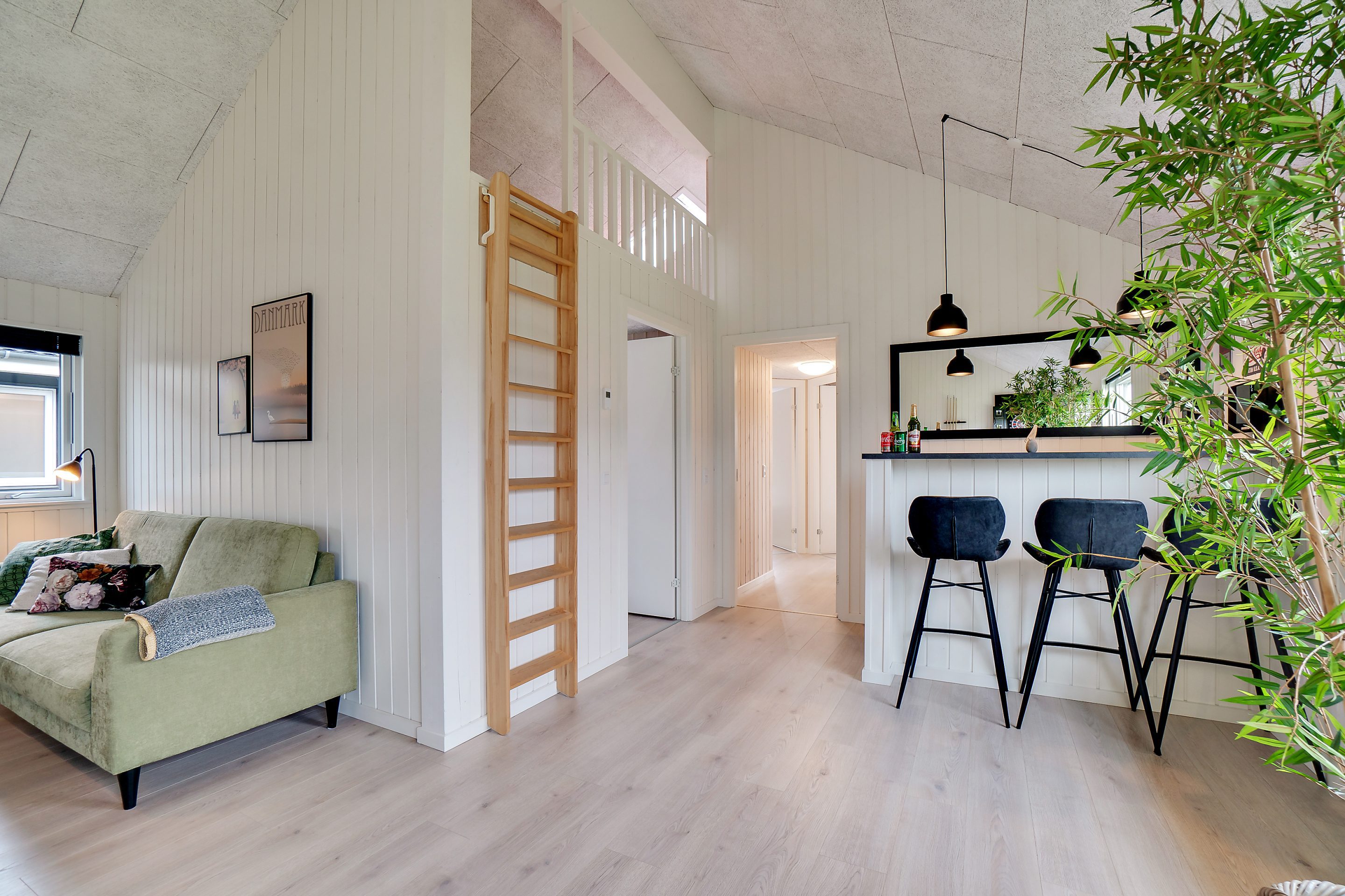 Skanlux Aqua 242 poolhus