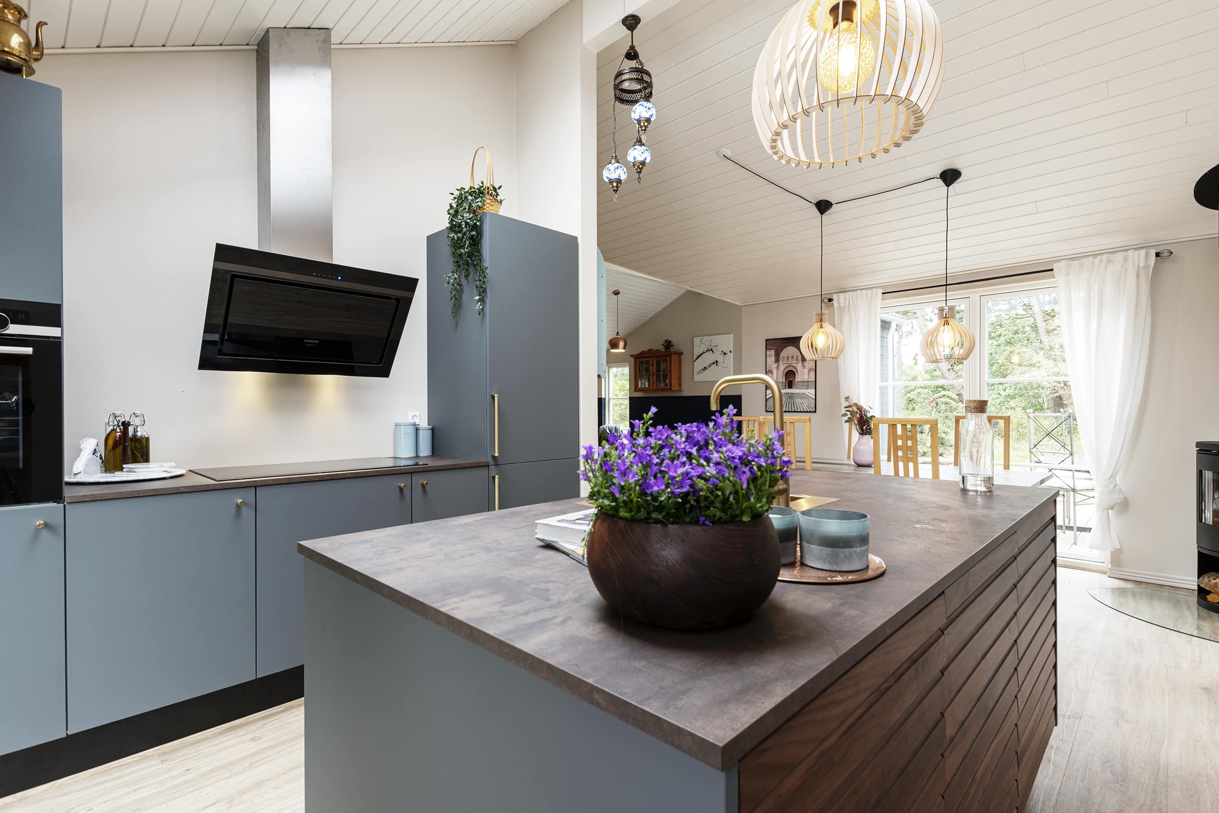 TV2 Sommerdrømme 2022 - Haider og Bashar køkken