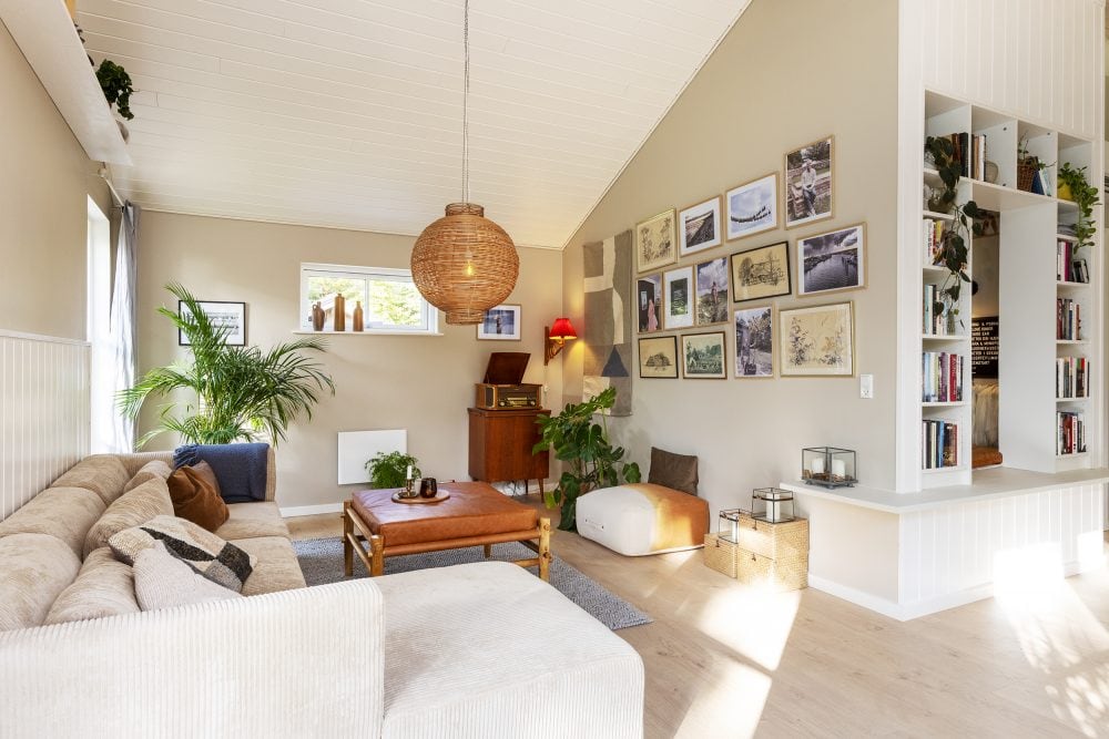 Sommerdrømme TV2 2022 - Anja og Markus stue. Skanlux sommerhus