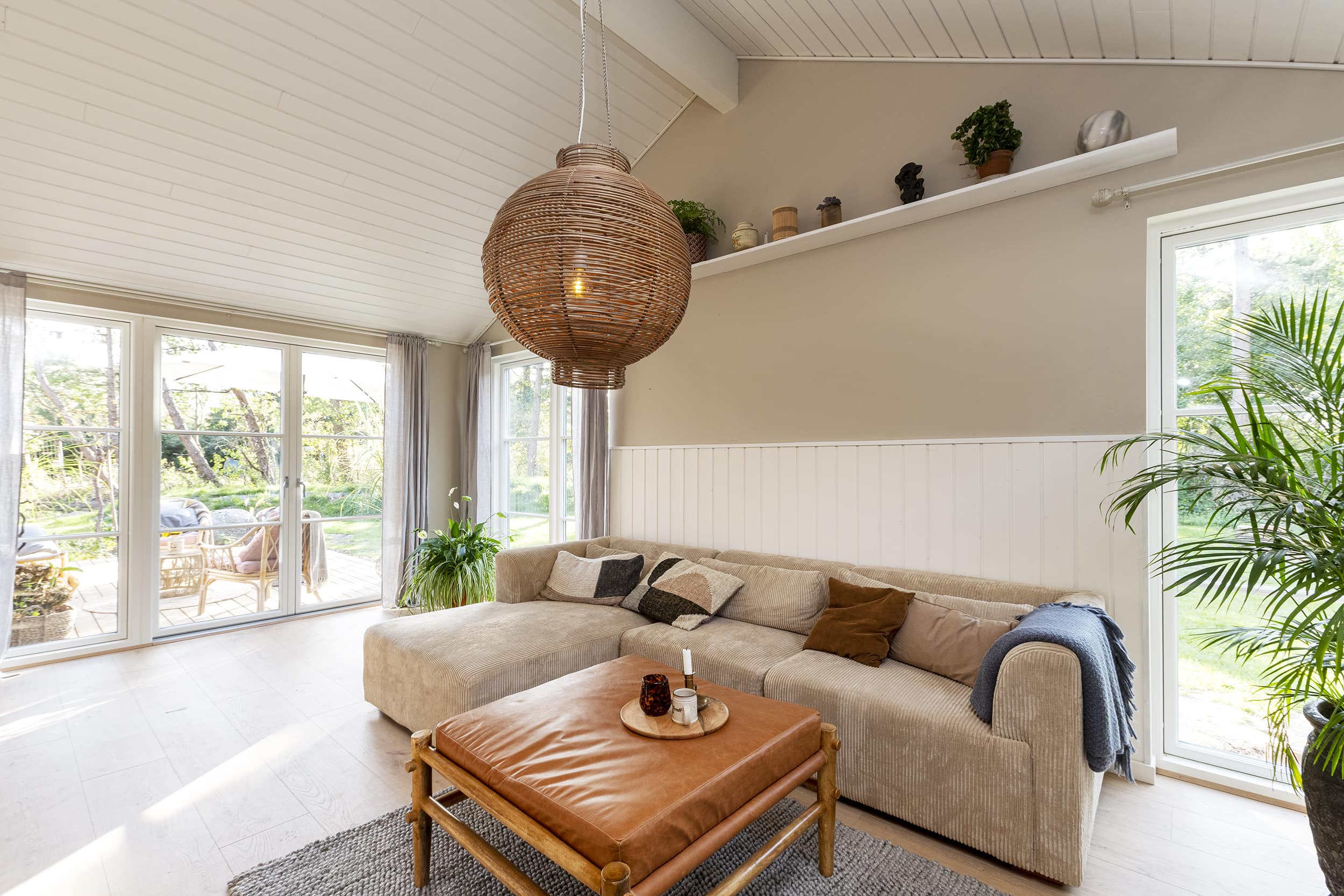 Sommerdrømme TV2 2022 - Anja og Markus stue. Skanlux sommerhus