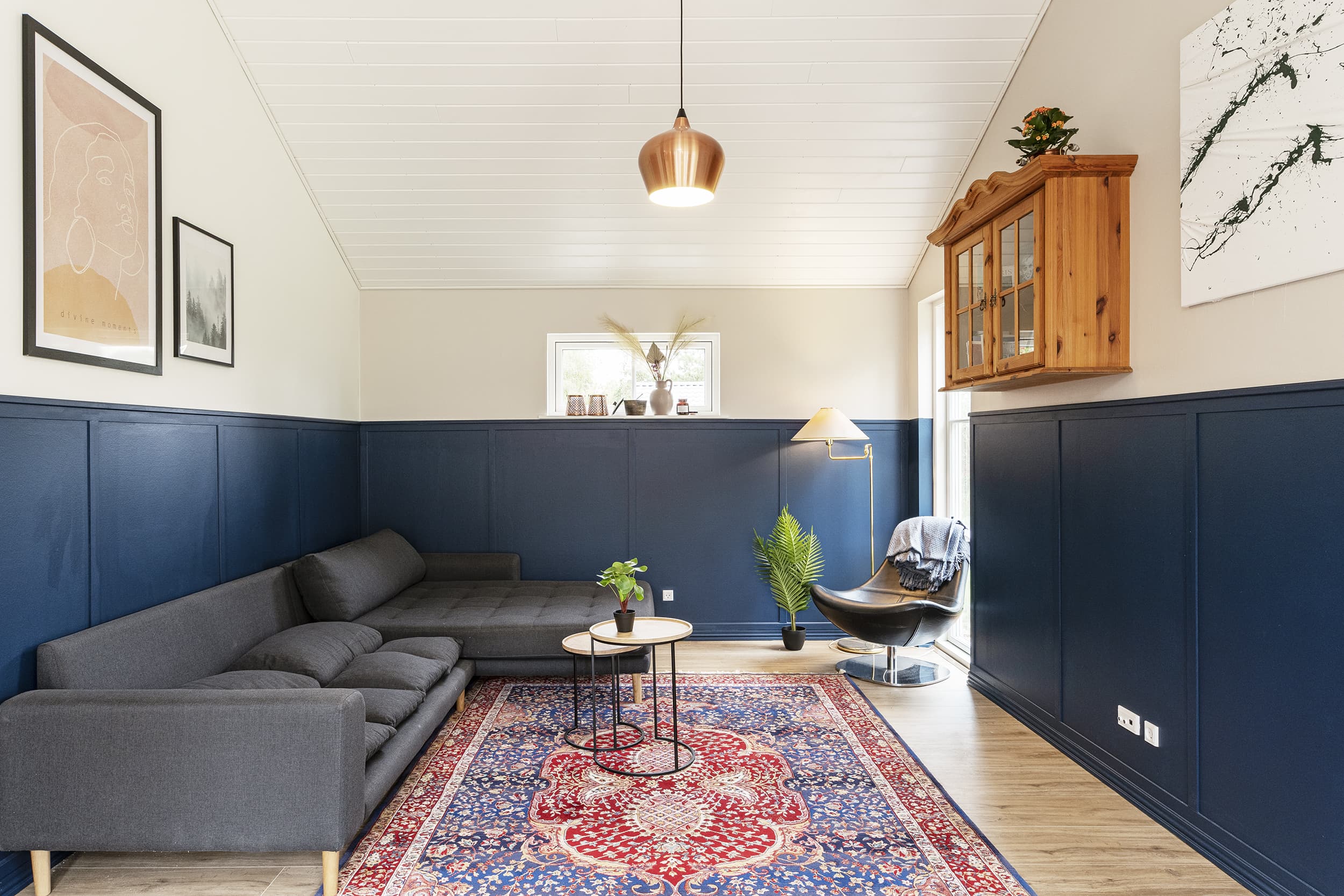 Sommerdrømme TV2 2022 - Bashar og Haider stue. Skanlux sommerhus