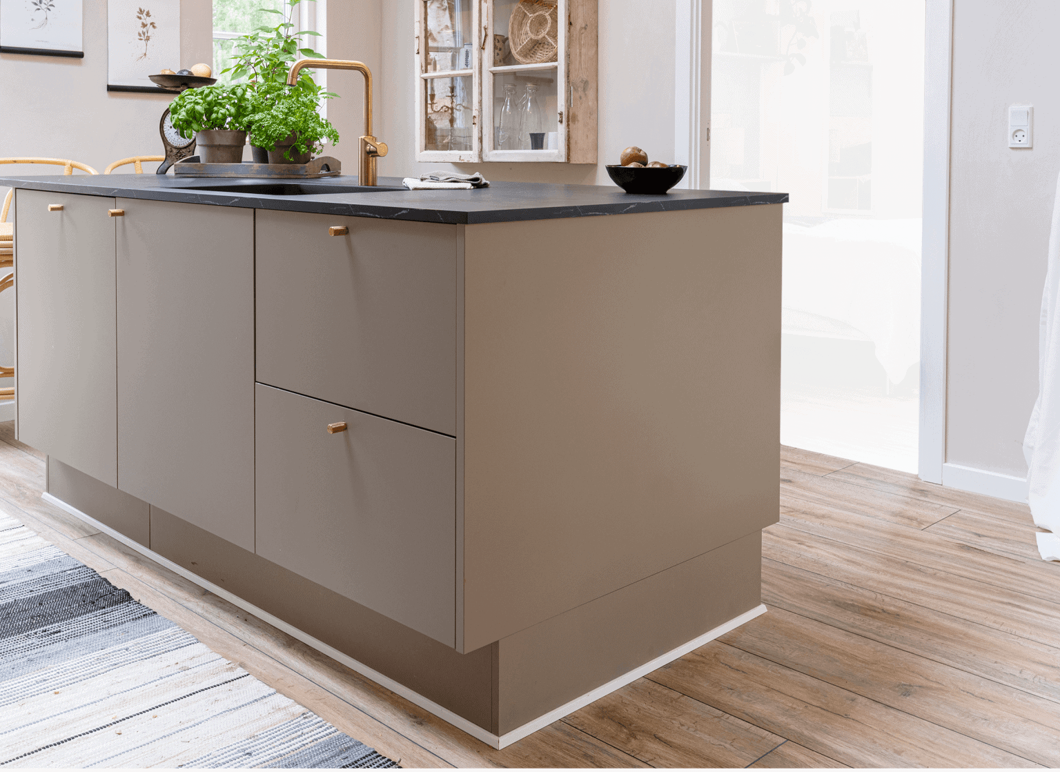 TV2 Sommerdrømme 2022 - Louise og Nicolaj køkken