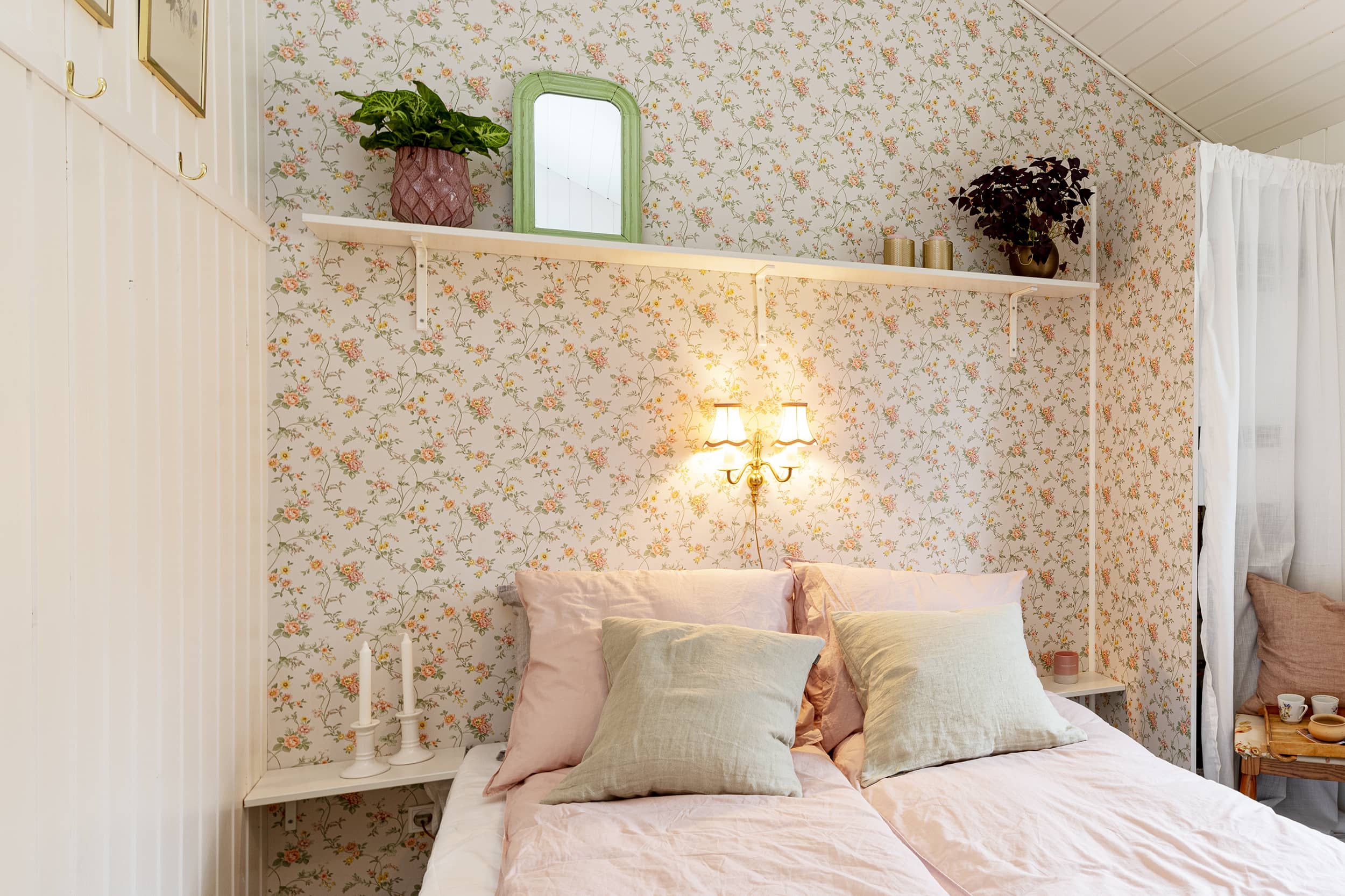 Værelser fra TV2 Sommerdrømme 2022. Skanlux sommerhus