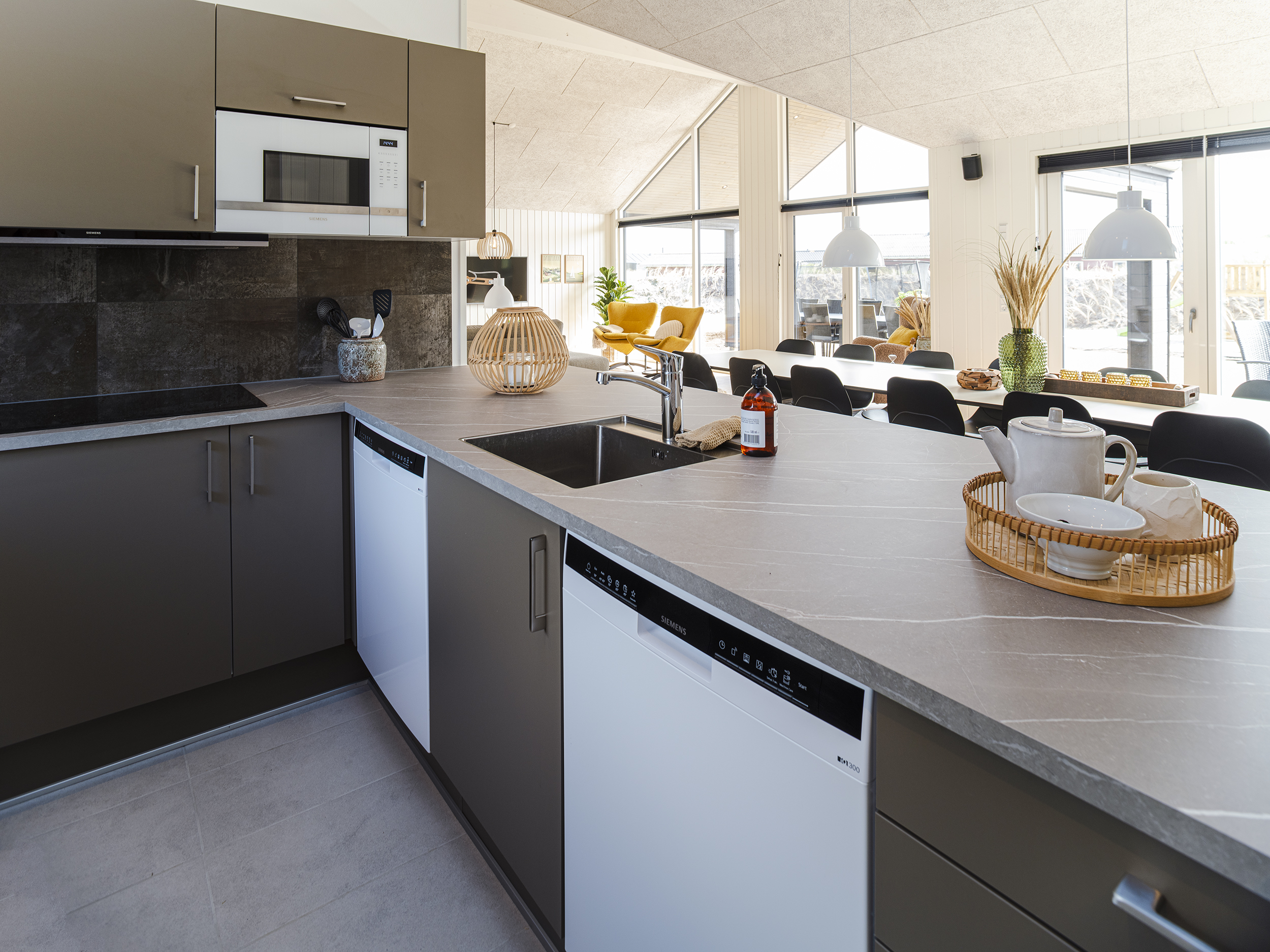 Sommerhus med to opvaskemaskiner i køkken