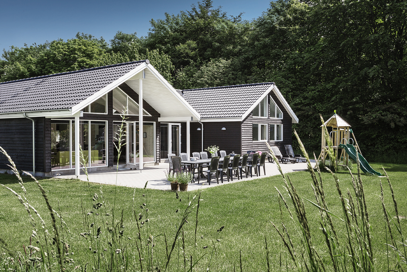 Skanlux Aqua sommerhus med pool