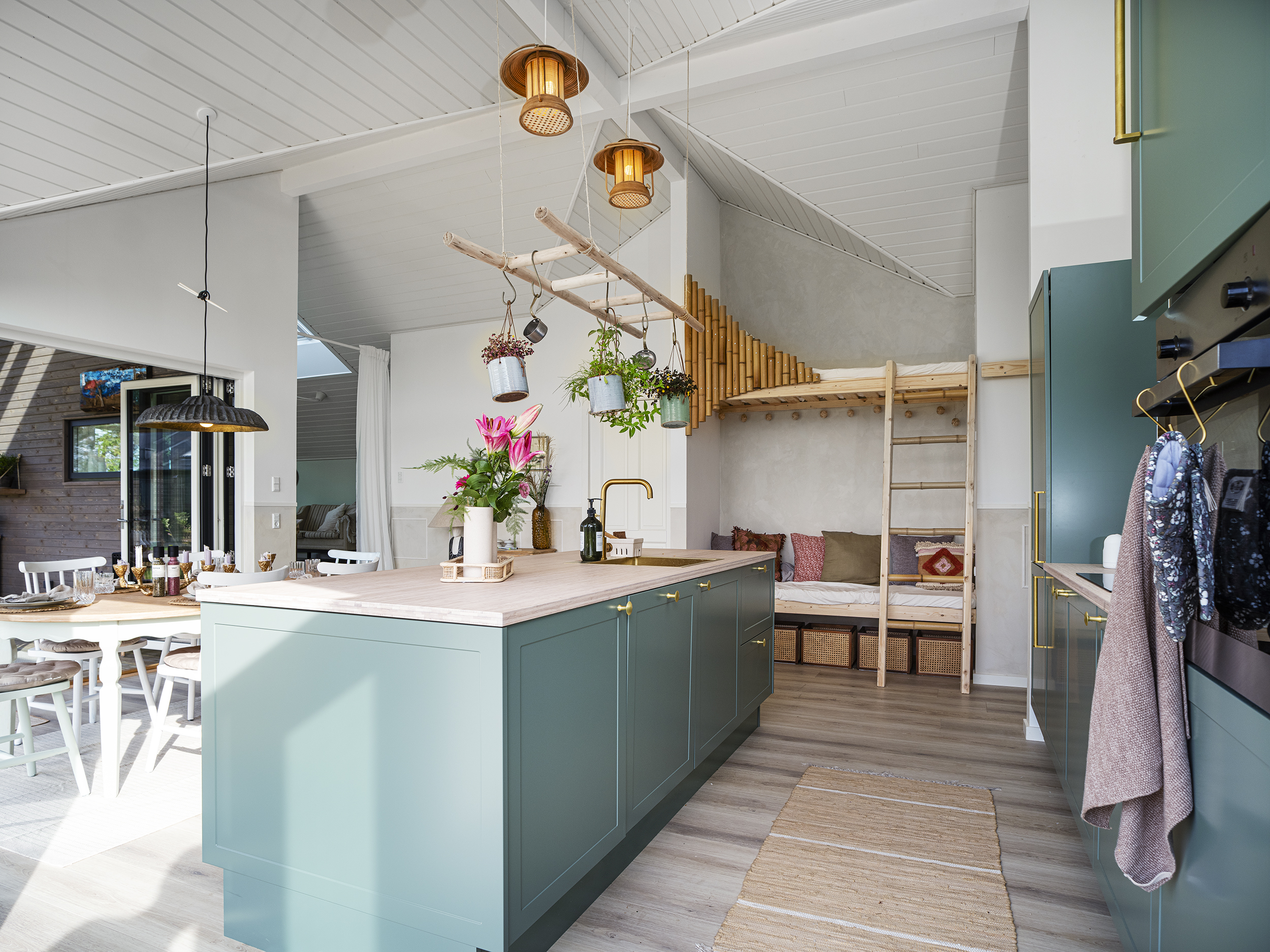 Sommerdrømme TV 2 køkken/alrum - Skanlux Trend sommerhus
