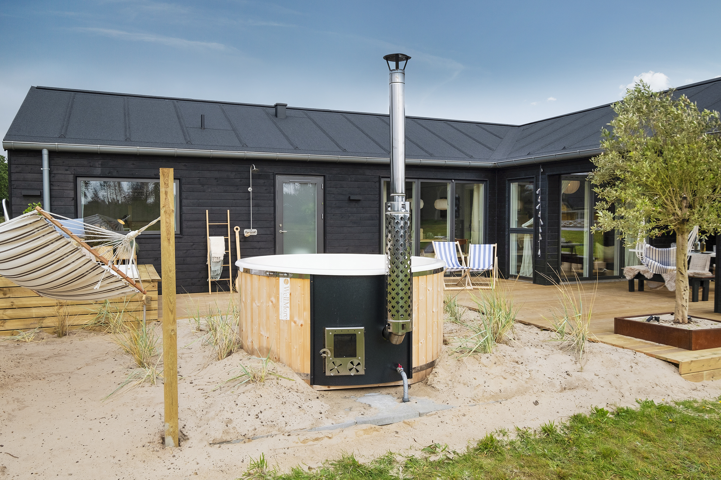 TV 2 Sommerdrømme 2024 terrasse med vildmarksbad