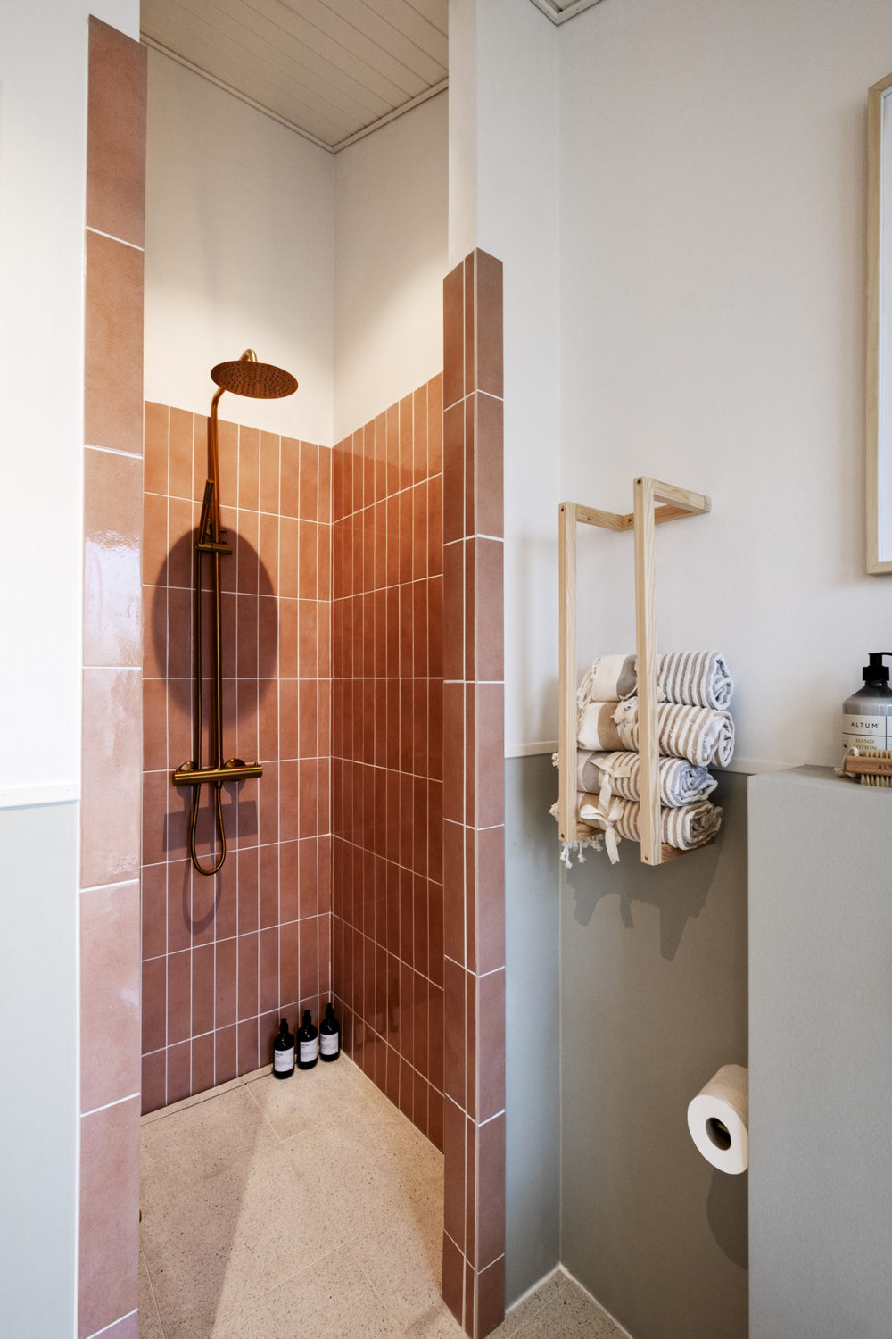 Sommerdrømme badeværelse med moderne klinker