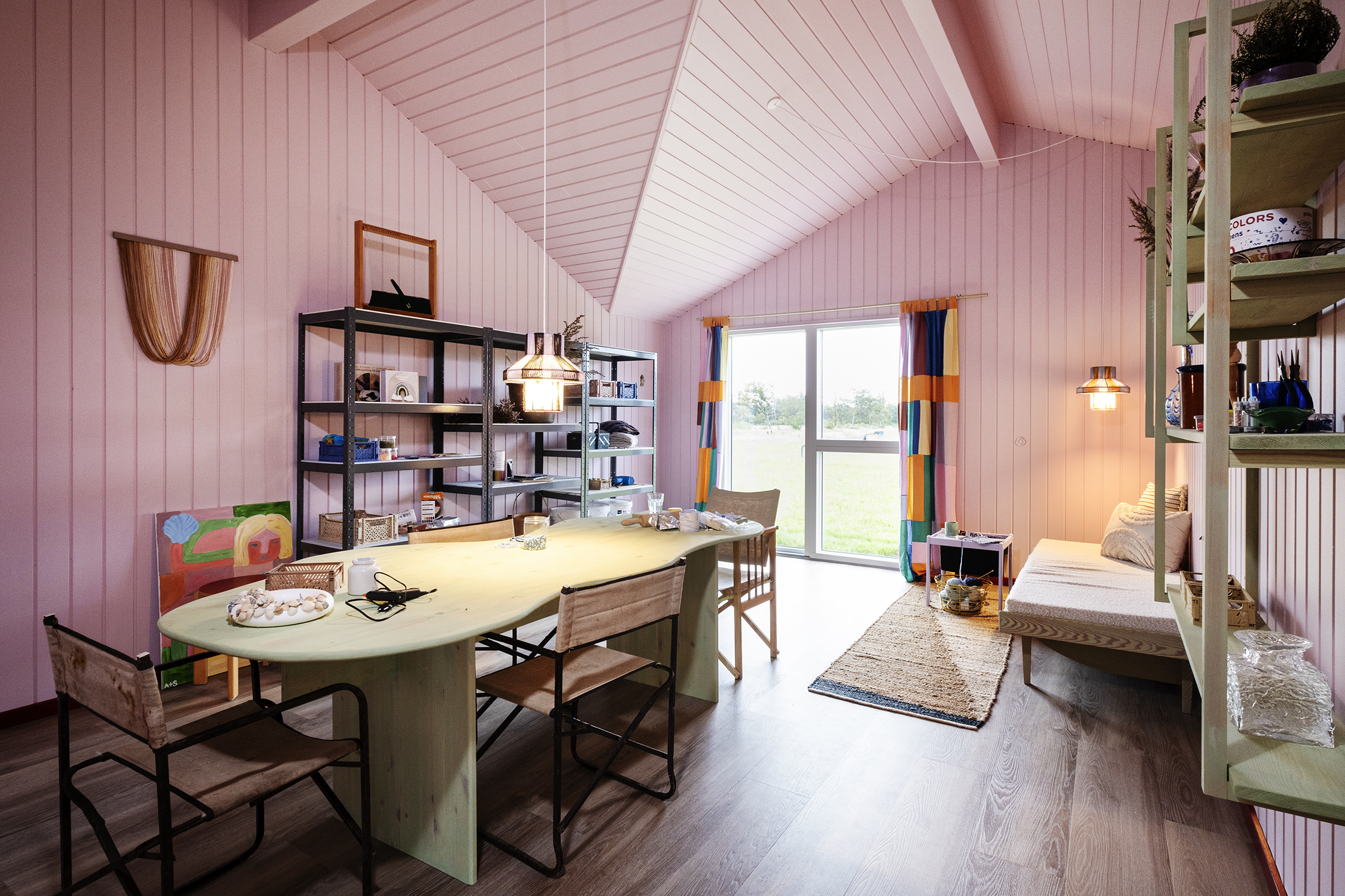 TV 2 Sommerdrømme 2024 - Hobbyrum Skanlux sommerhus