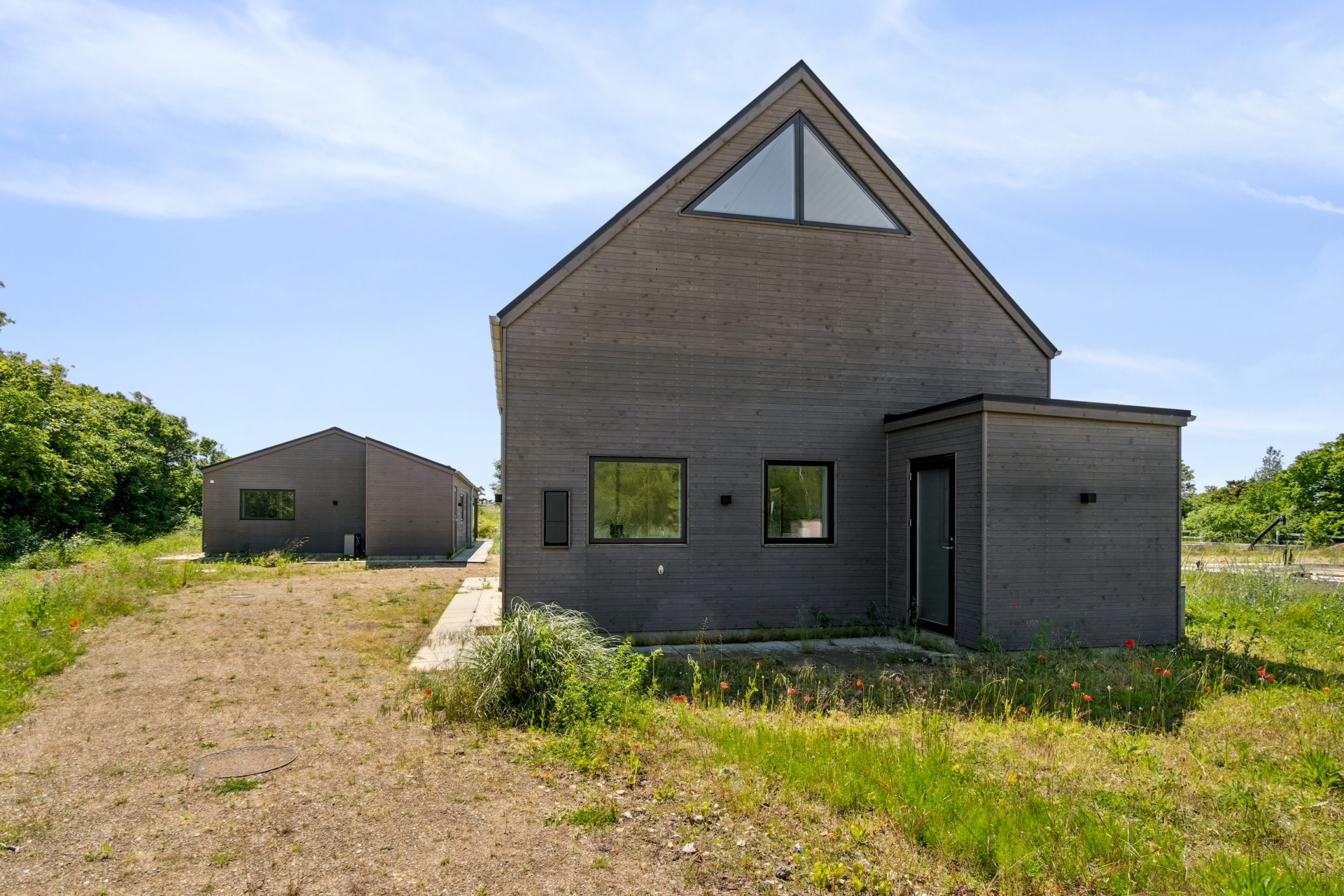 Sommerhus i 2 plan set udefra