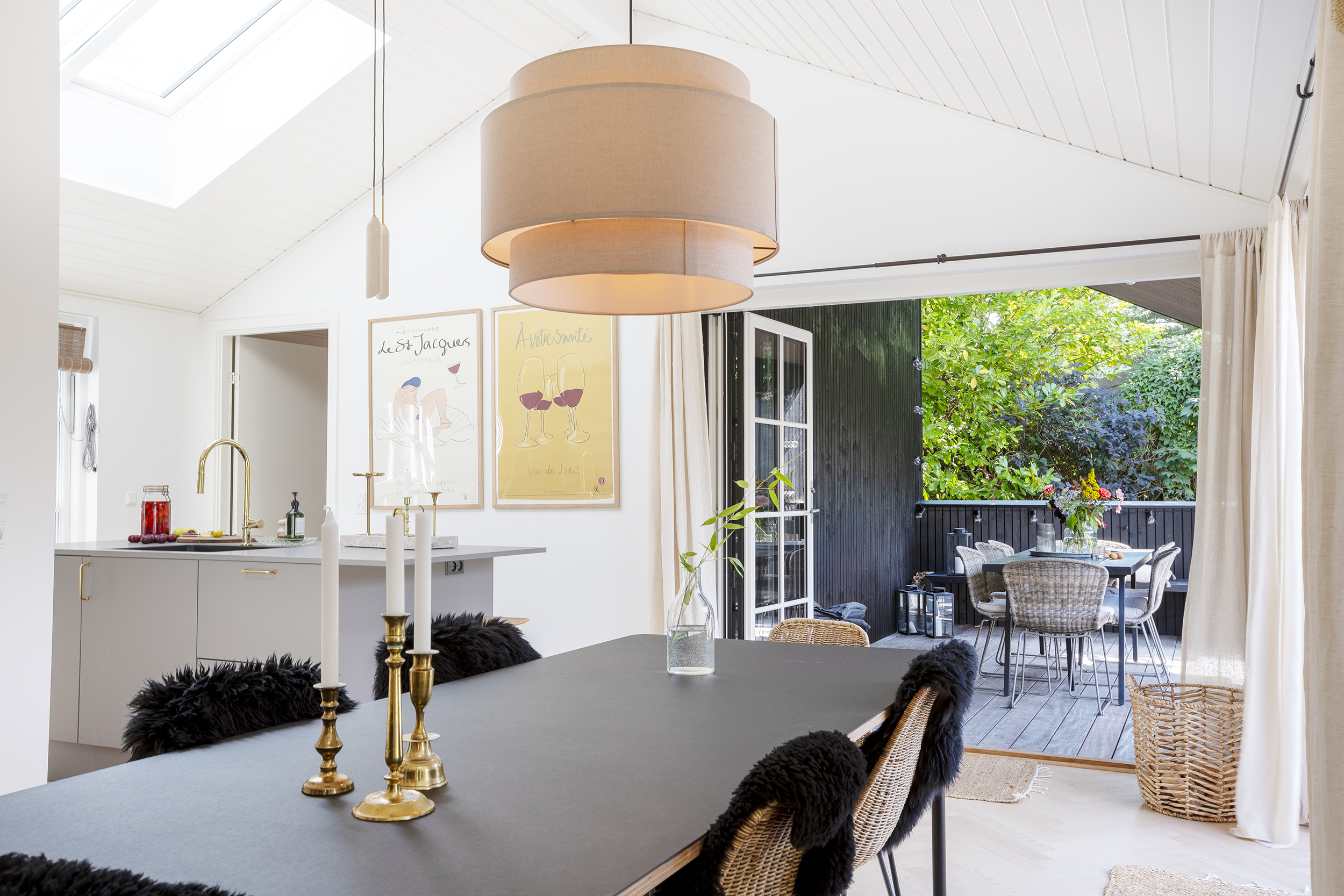 Skanlux Trend sommerhus med sprossede vinduer