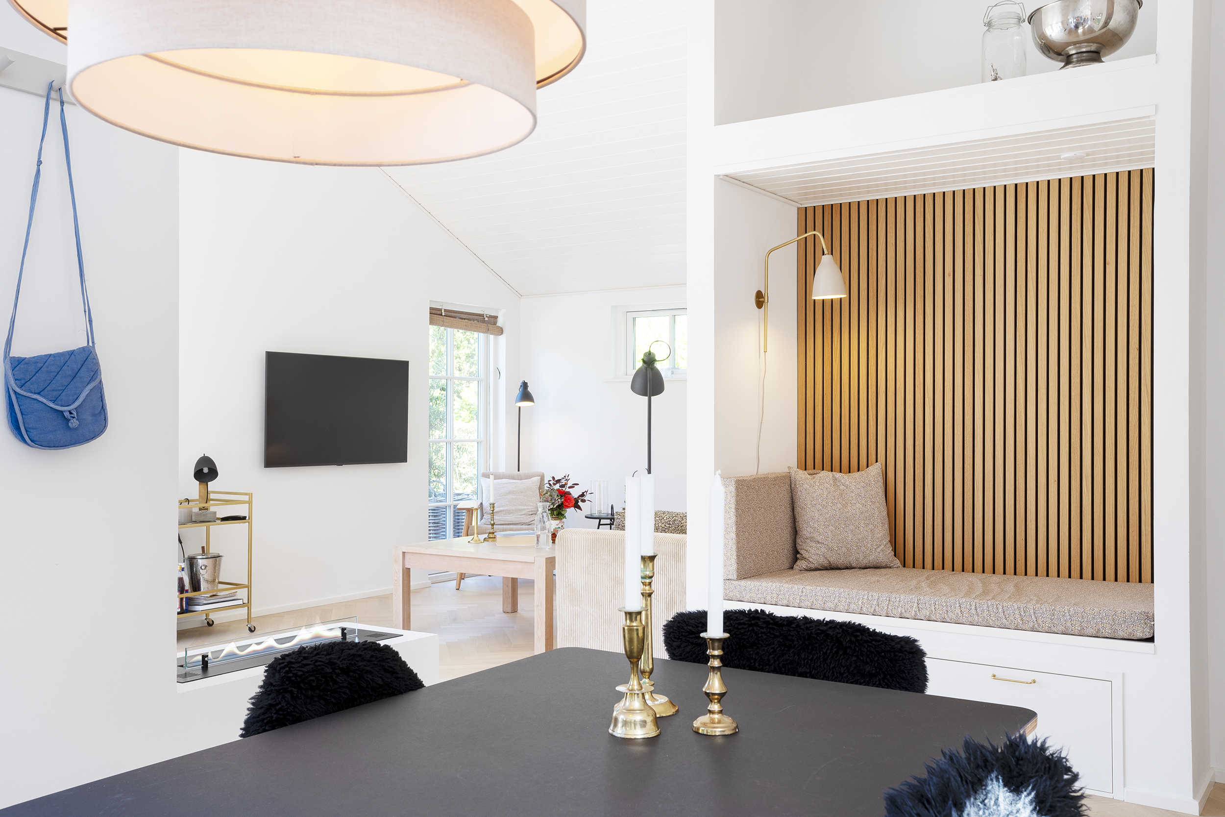 Skanlux Trend sommerhus med sprossede vinduer