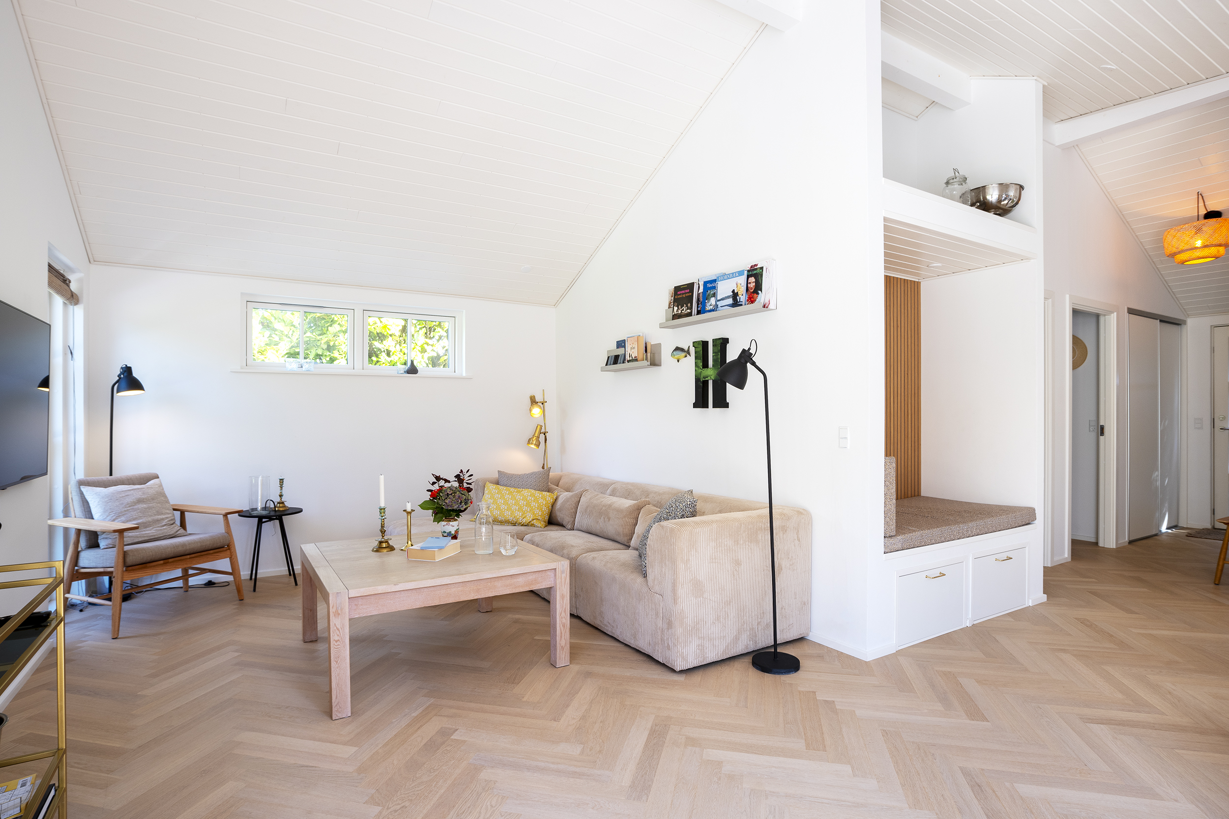 Skanlux Trend sommerhus med sprossede vinduer