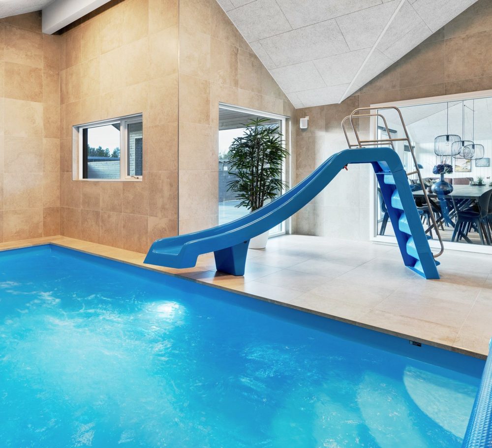 Skanlux sommerhus med pool
